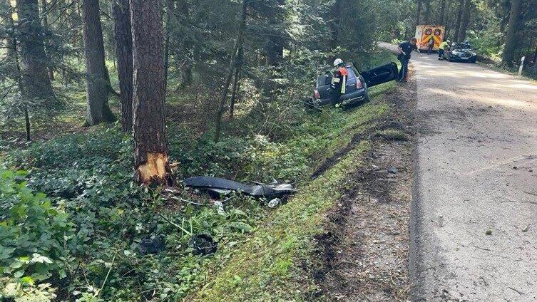 Der Unfall ereignete sich auf der Verbindungsstraße zwischen Simbach und Haunersdorf. Der Unfall ereignete sich auf der Verbindungsstraße zwischen Simbach und Haunersdorf.