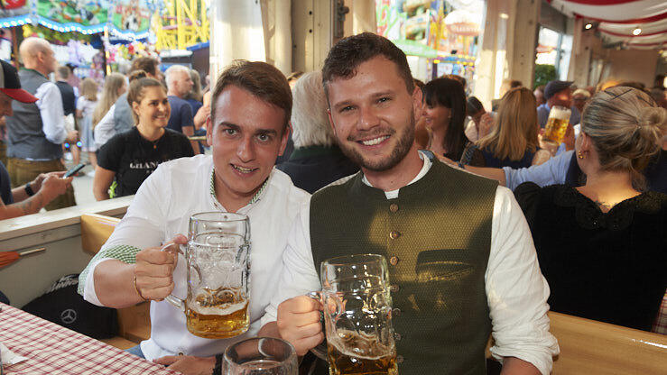 Die Partybilder vom Freitag, 12. August 2022, aus dem Festzelt Lechner.