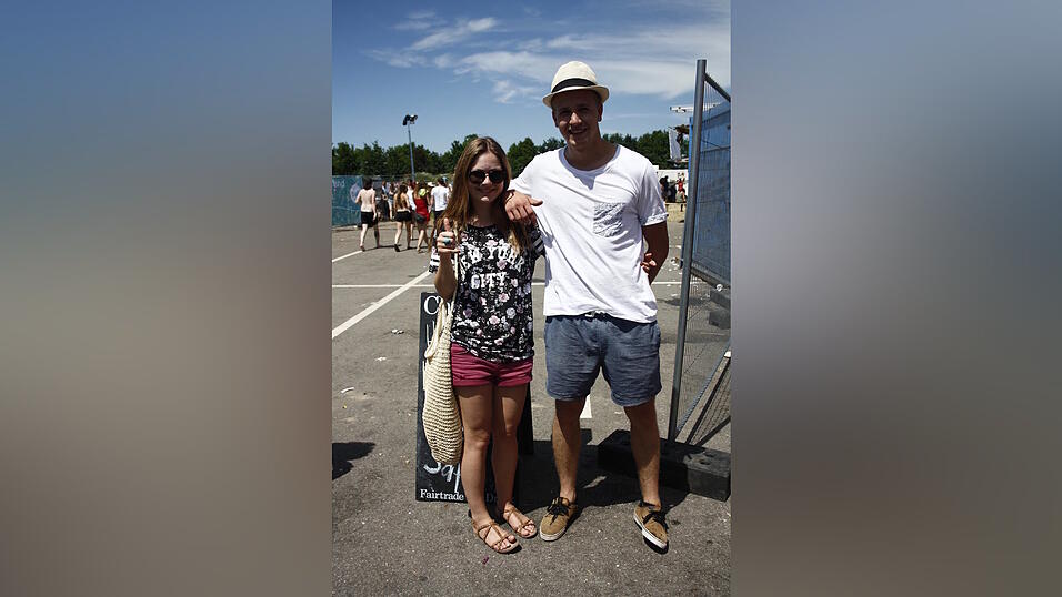Ein Streifzug durch das Campinggelände: Trotz heißer Temperaturen sind die Festivalbesucher bestens gelaunt. (Foto: David Voltz) Ein Streifzug durch das Campinggelände: Trotz heißer Temperaturen sind die Festivalbesucher bestens gelaunt. (Foto: David Voltz)