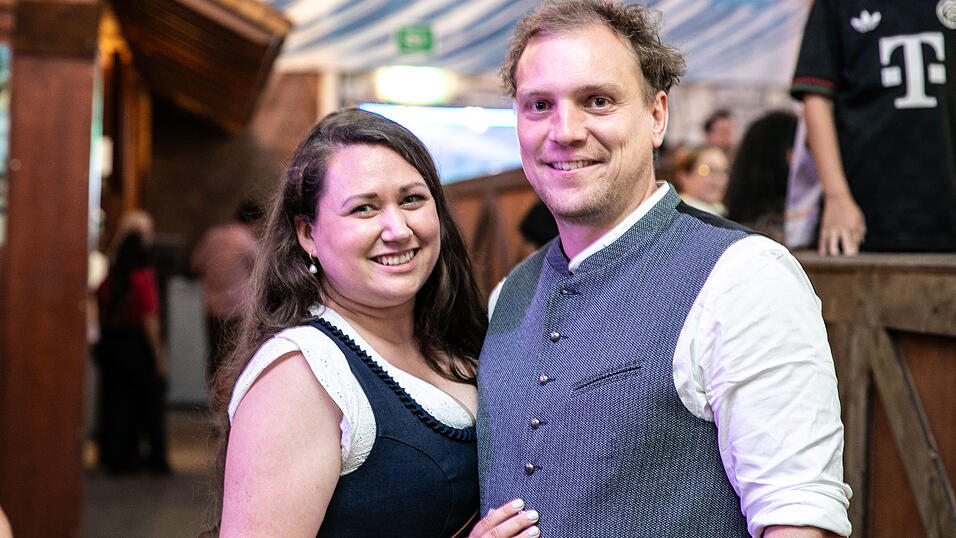 Die Partybilder vom Sonntag, 17. August, aus dem Festzelt Wenisch. Die Partybilder vom Sonntag, 17. August, aus dem Festzelt Wenisch.