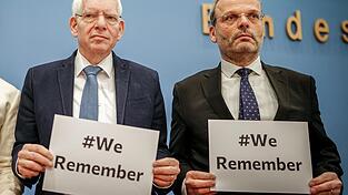 Josef Schuster (l.) und Felix Klein erinnern an den Holocaust.