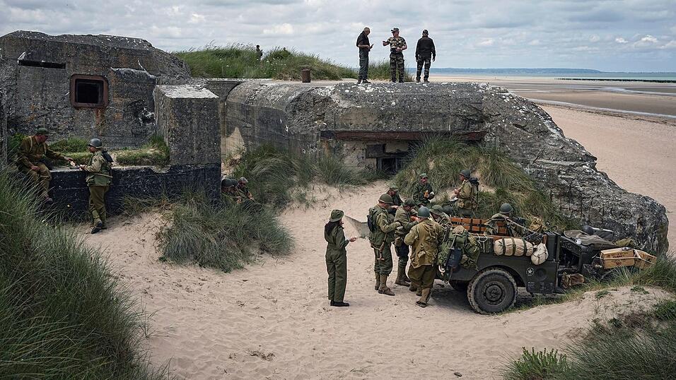 Zum 80. Jahrestag des D-Day wurden 2024 Kriegsszenen am Utah Beach in der Normandie nachgespielt. (Archivbild) Zum 80. Jahrestag des D-Day wurden 2024 Kriegsszenen am Utah Beach in der Normandie nachgespielt. (Archivbild)