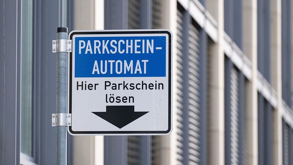 Nach dem wohl millionenschweren Diebstahl von M&uuml;nzgeld aus Parkautomaten hat die Staatsanwaltschaft Kempten ein Ehepaar angeklagt. (Symbolbild)