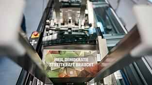 Wer 18 wird, bekommt von nun an den Fragebogen der Bundeswehr zugeschickt.