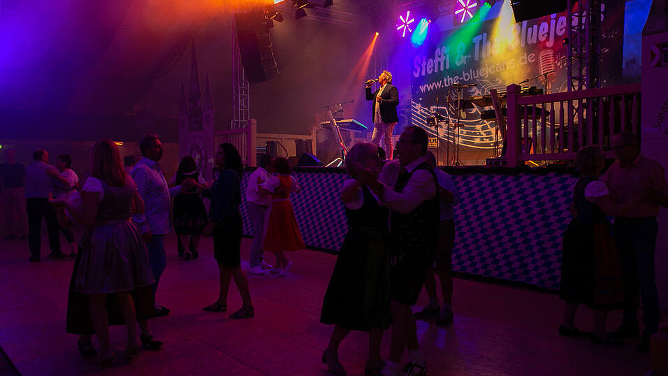 Die Partybilder von Montag, 22. August 2022, aus dem Festzelt Reisinger. 