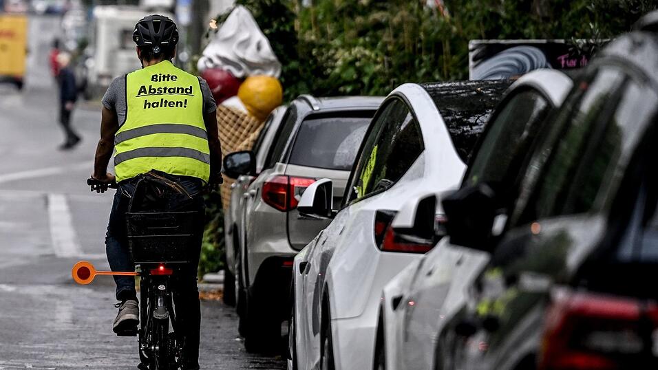 Auch Radfahrer räumen zunehmend aggressives Verhalten im Straßenverkehr ein. (Archivbild) Auch Radfahrer räumen zunehmend aggressives Verhalten im Straßenverkehr ein. (Archivbild)
