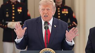 Trump will f&uuml;r den Schutz der Stra&szlig;e von Hormus Geld kassieren.