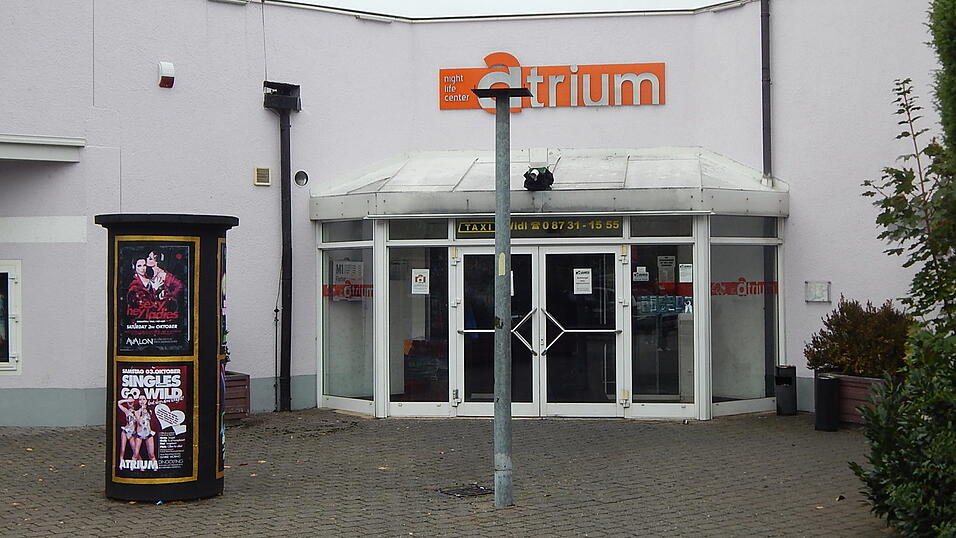 Auf dem Parkplatz vor dem Atrium ereignete sich in der Nacht auf Sonntag die schreckliche Trag&ouml;die.