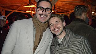 Warm eingepackt ließen es sich die Gäste gut gehen.