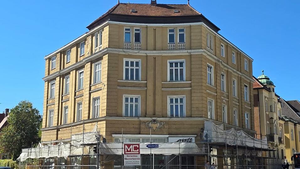 Nun soll das bauf&auml;llig wirkende Geb&auml;ude Seligenthaler 7 doch statisch untersucht werden.