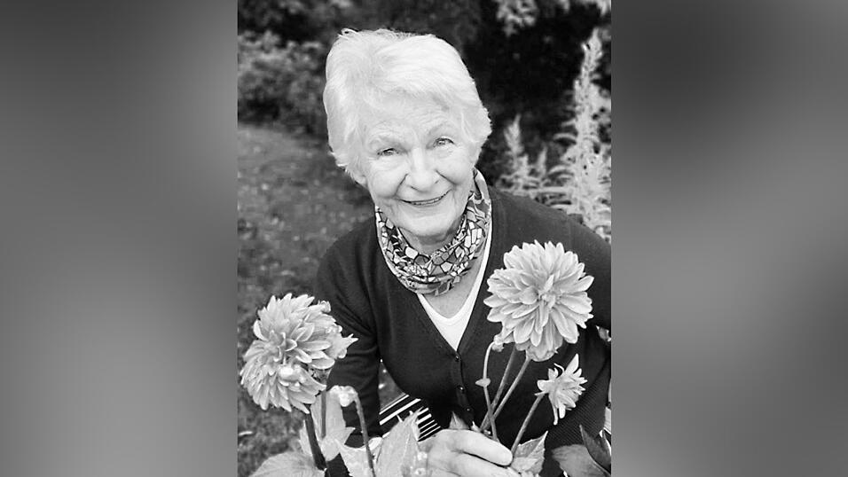 Bertl Waas ist im Alter von 84 Jahren gestorben. Bertl Waas ist im Alter von 84 Jahren gestorben.