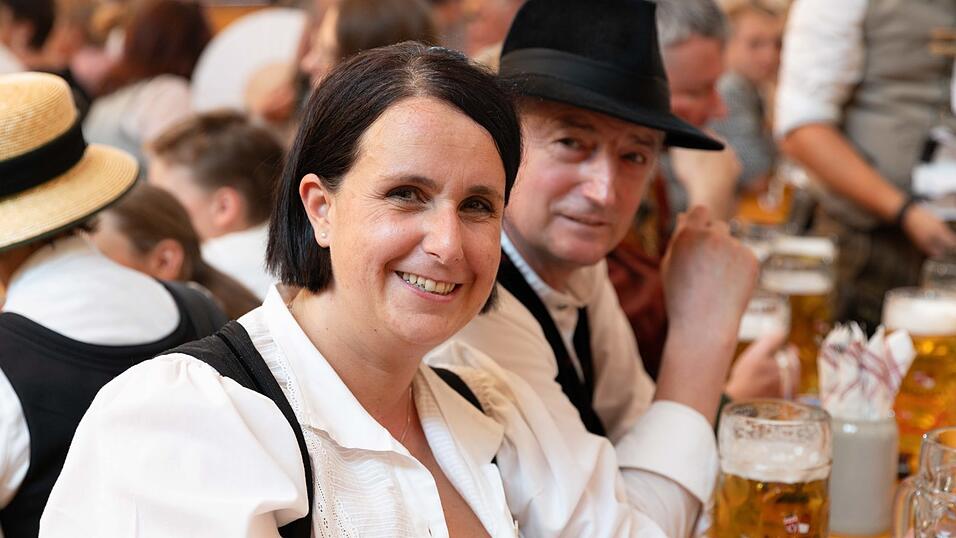 Die Partybilder vom Freitag, 7. August, aus dem Festzelt Krönner. Die Partybilder vom Freitag, 7. August, aus dem Festzelt Krönner.