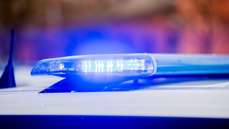 Die Polizei Straubing sucht nun nach Zeugen der Alkoholfahrt.