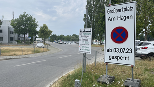 Viele Straubinger fürchten sich vor diesen Schildern: In gut zwei Wochen fällt der Hagen als Parkmöglichkeit erstmal weg. 