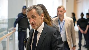Frankreichs Ex-Präsident Nicolas Sarkozy fühlt sich unschuldig von der Justiz verfolgt.