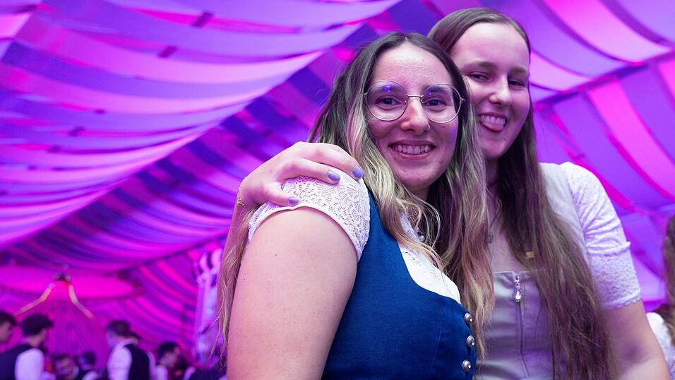 Die Partybilder vom Freitag, 7. August, aus dem Festzelt Wenisch. Die Partybilder vom Freitag, 7. August, aus dem Festzelt Wenisch.