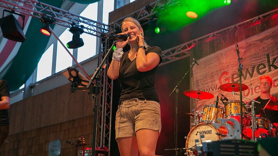 Die Partybilder von Mittwoch, 17. August 2022, aus dem Festzelt Weckmann.