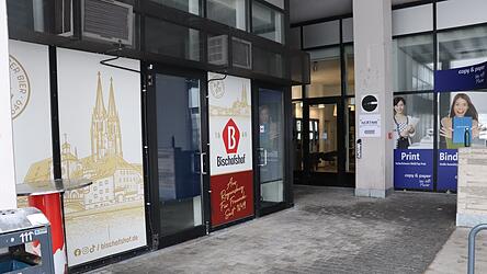 Der Edeka von Sigrid Hechtbauer war schr&auml;g gegen&uuml;ber dem ehemaligen Copyshop zu finden.