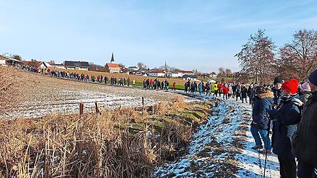 200 Wanderer nahmen teil.