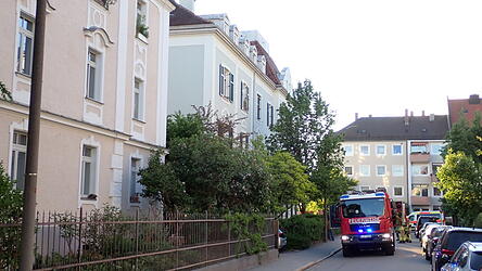 Die Feuerwehr hat eine schlafende Person gerettet.