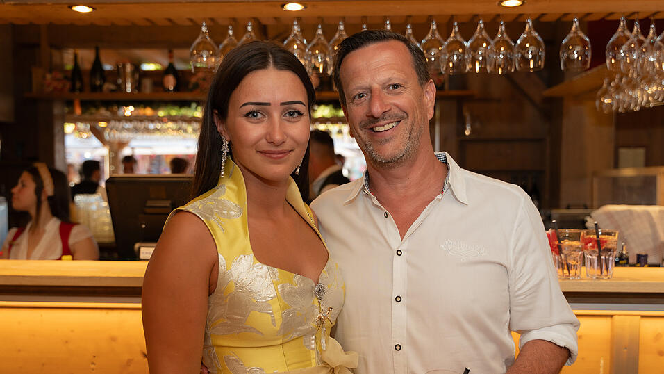 Die Partybilder vom Freitag, 11. August 2023, aus dem Festzelt Krönner. Die Partybilder vom Freitag, 11. August 2023, aus dem Festzelt Krönner.