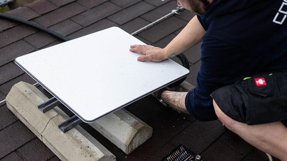 Starlink-Terminals sind im Iran verboten, werden aber ins Land geschmuggelt. (Archivbild)