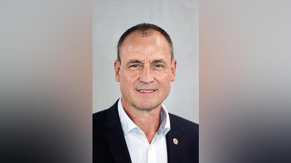 Geschäftsführer Ralf Hantschke hat beim EVL bis 2026 verlängert. Geschäftsführer Ralf Hantschke hat beim EVL bis 2026 verlängert.