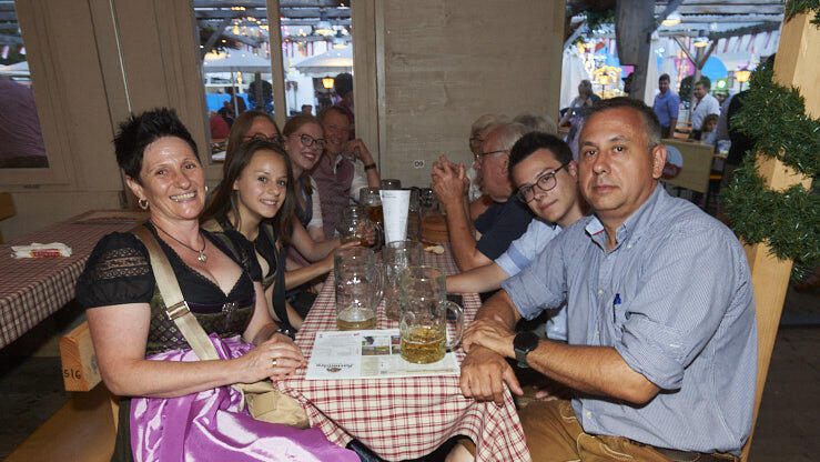 Die Partybilder vom Sonntag, 18. August, aus dem Festzelt Lechner. Die Partybilder vom Sonntag, 18. August, aus dem Festzelt Lechner.