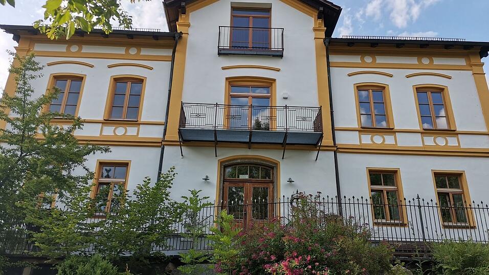 Das Bio-Wirtshaus 'Zum Fliegerbauern' in Passau. Das Bio-Wirtshaus 'Zum Fliegerbauern' in Passau.
