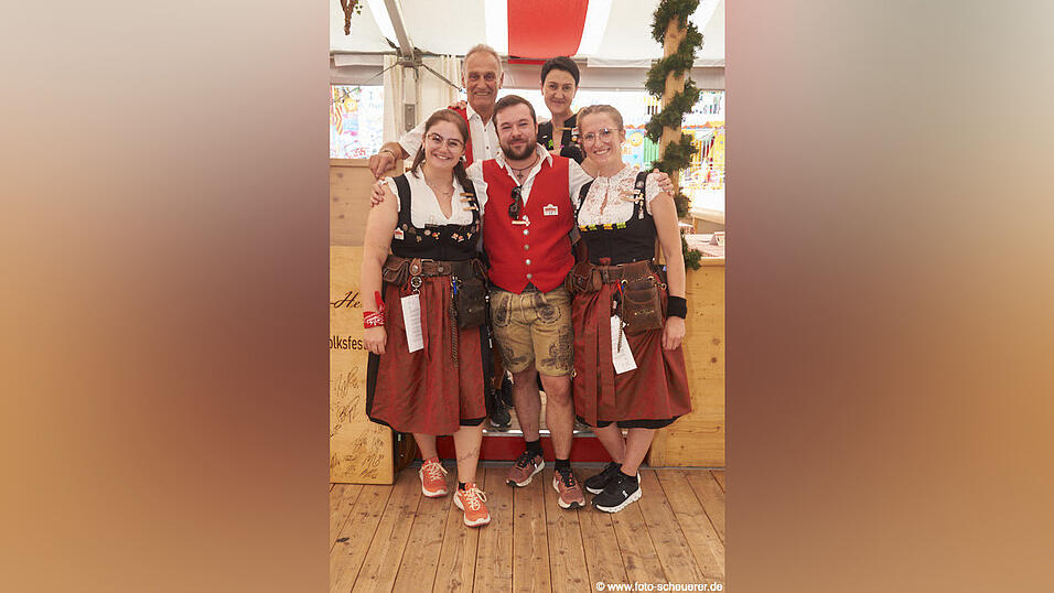 Die Partybilder vom Freitag, 7. August, aus dem Festzelt Lechner. Die Partybilder vom Freitag, 7. August, aus dem Festzelt Lechner.