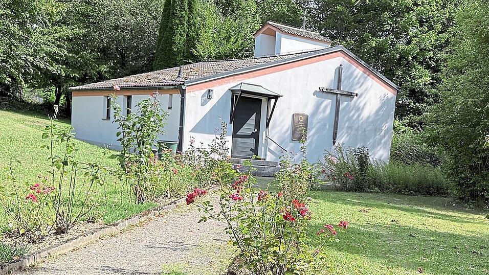 Etwas versteckt liegt das kleine Kirchlein am Bauhofer Weg. Etwas versteckt liegt das kleine Kirchlein am Bauhofer Weg.