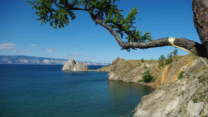 Imke Hansen und Andreas Goldbrunner reisen um die Welt. Auf Olkhon, einem kleinen Inselchen im Baikalsee. 'Mein Gott, was sind wir entspannt.' Imke Hansen und Andreas Goldbrunner reisen um die Welt. Auf Olkhon, einem kleinen Inselchen im Baikalsee. 'Mein Gott, was sind wir entspannt.'