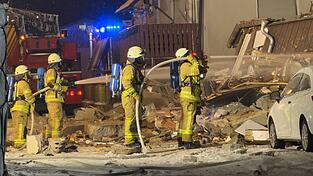 Am fr&uuml;hen Morgen wurden die Einsatzkr&auml;fte zu dem Haus gerufen.