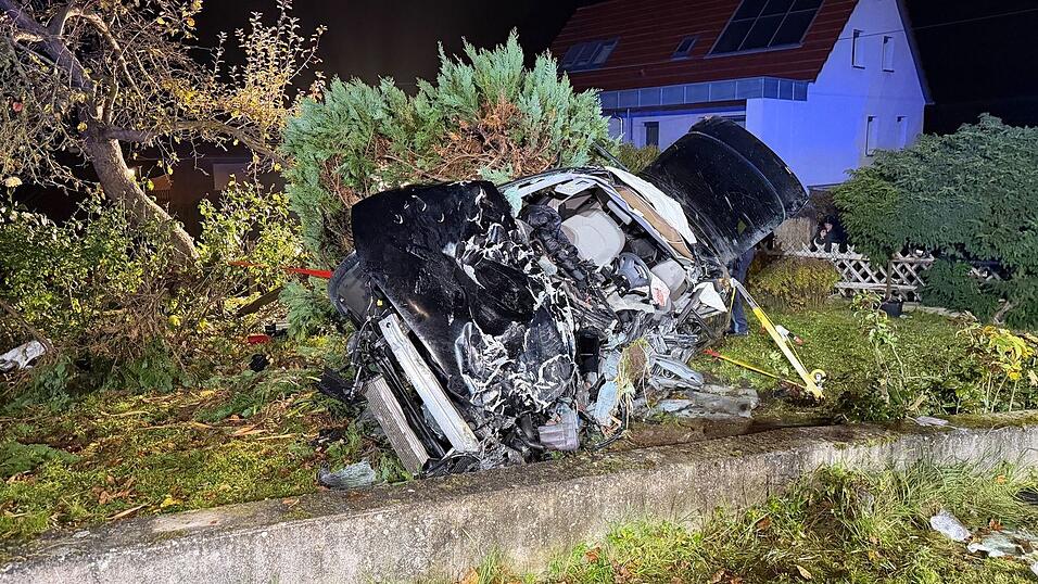 Wie es zu dem Unfall kam, war zunächst nicht klar. (Symbolbild) Wie es zu dem Unfall kam, war zunächst nicht klar. (Symbolbild)