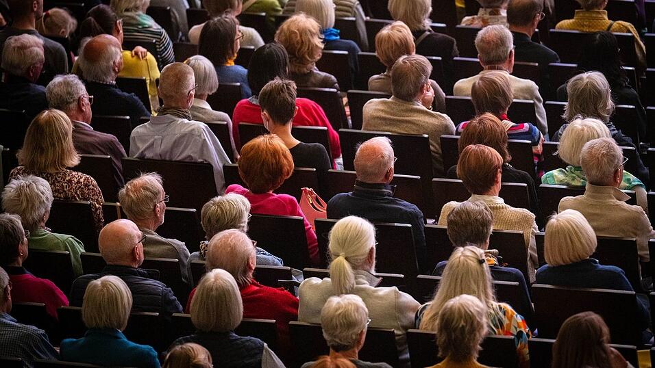 Immer mehr &Auml;ltere - und weniger J&uuml;ngere: Das kennzeichnet die demografische Entwicklung. (Symbolbild)