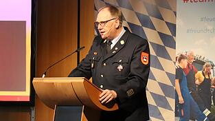 Stellte eine imponierte Bilanz der 190 Feuerwehren des Landkreises Cham vor: Kreisbrandrat Michael Stahl.