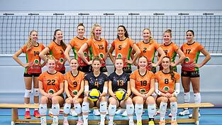 Startet am Samstag in die Saison der 2. Liga Pro: das Team von NawaRo Straubing, hinter, v. l. : Nora Melzl, Anna Liefke, Paula Schröer, Marie Hänle, Laura Bergmann, Hannah Semmler, Annika Helf, Chiara Ammirati; vorn: Jordan Karlen, Olivia Stich, Jana Krause, Lilly Bietau, Helene Kreyßig, Alyvia Johnson. Es fehlt: Marlene Rieger. Startet am Samstag in die Saison der 2. Liga Pro: das Team von NawaRo Straubing, hinter, v. l. : Nora Melzl, Anna Liefke, Paula Schröer, Marie Hänle, Laura Bergmann, Hannah Semmler, Annika Helf, Chiara Ammirati; vorn: Jordan Karlen, Olivia Stich, Jana Krause, Lilly Bietau, Helene Kreyßig, Alyvia Johnson. Es fehlt: Marlene Rieger.