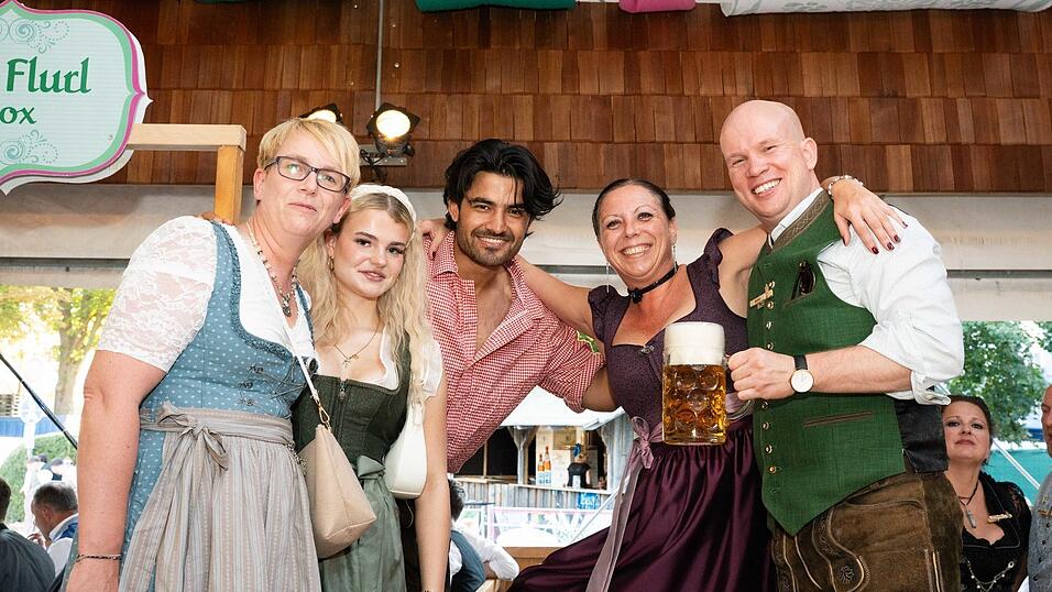 Die Partybilder vom Donnerstag, 13. August, aus dem Festzelt Weckmann. Die Partybilder vom Donnerstag, 13. August, aus dem Festzelt Weckmann.