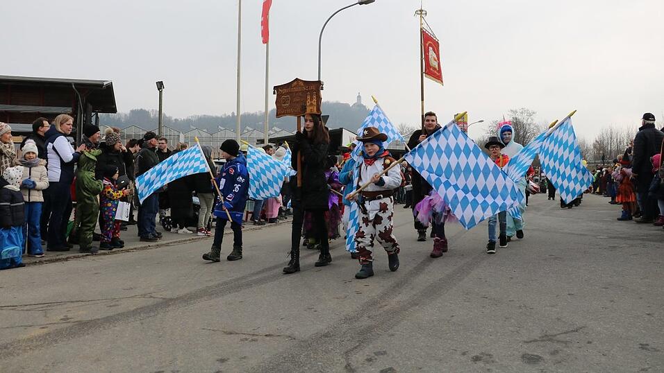 Beim Bogener Faschingsumzug war einiges geboten.