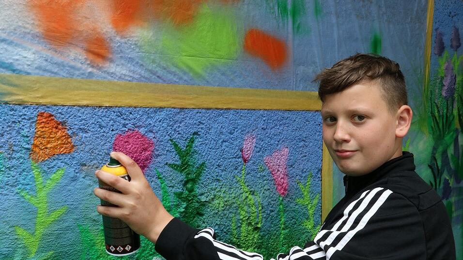 Felix (11): 'Es war cool, etwas eigentlich Verbotenes machen zu d&uuml;rfen. Das Sprayen hat richtig Spa&szlig; gemacht.'