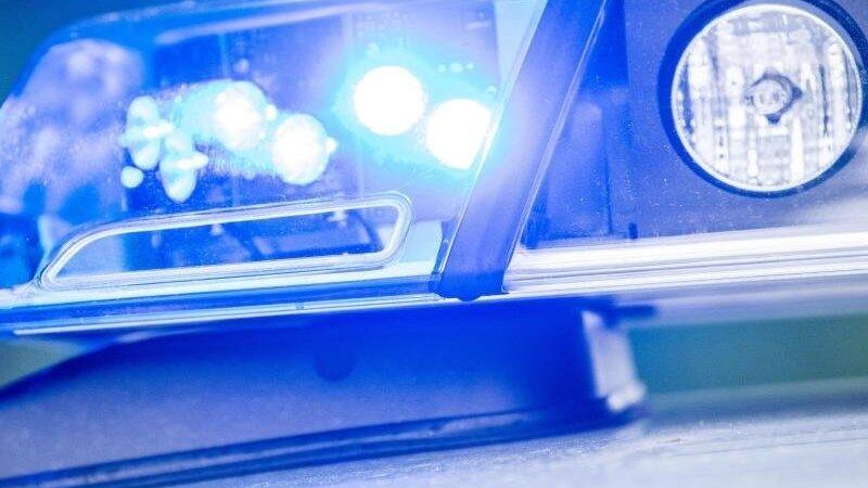 In Deggendorf ist ein Streit aus dem Ruder gelaufen. Die Polizei ermittelt. (Symbolbild) In Deggendorf ist ein Streit aus dem Ruder gelaufen. Die Polizei ermittelt. (Symbolbild)