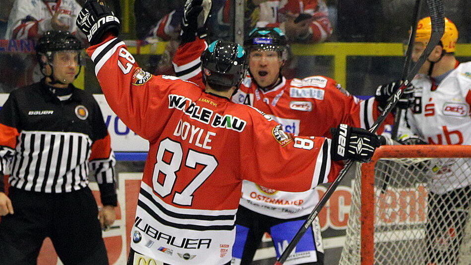 Mit 2:4 unterlag der EVL im Heimspiel den Fischtown Pinguins. (Foto: Georg Gerleigner)