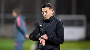 Die Mannschaft von Trainer Tobias Beck ist nach der Niederlage beim FC Bayern M&uuml;nchen II am vergangenen Wochenende auf den letzten Tabellenplatz abgerutscht.