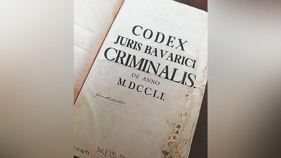Der 'Codex Juris Bavarici Criminalis' war die Grundlage für die Hexenverfolgung.