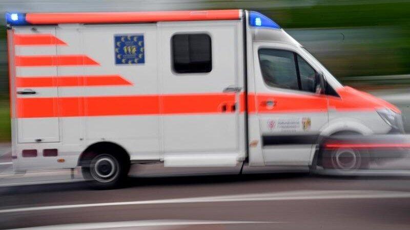 Der 13-jährige Junge wurde bei dem Unfall schwer verletzt. (Symbolbild) Der 13-jährige Junge wurde bei dem Unfall schwer verletzt. (Symbolbild)