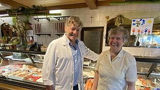 Ludwig und Marianne Zieglmayer sind schon längst im Rentenalter, doch führten ihr Geschäft gerne noch weiter. Nun ist der letzte Öffnungstag gekommen und sie danken ihren Kunden und auch ihren Mitarbeitern für die jahrelange Treue.