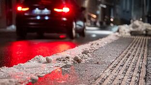 Bis zum Wochenende sollten die Menschen in weiten Teilen Bayerns auf dem Weg zur Arbeit weiter vorsichtig sein.