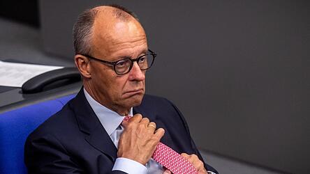 Nach Wahlschlappen und Koalitionszoff steht Friedrich Merz unter enormem Druck.