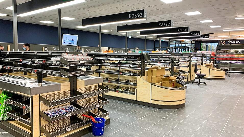 Die neue Aldi-Filiale in Mülheim an der Ruhr öffnet am Samstag ihre Pforten. Die neue Aldi-Filiale in Mülheim an der Ruhr öffnet am Samstag ihre Pforten.