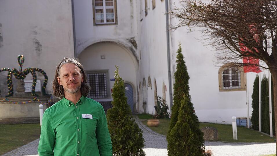 Der neue Einrichtungsleiter Ronny Lindner hat sich im Schloss 'sehr gut eingelebt'.